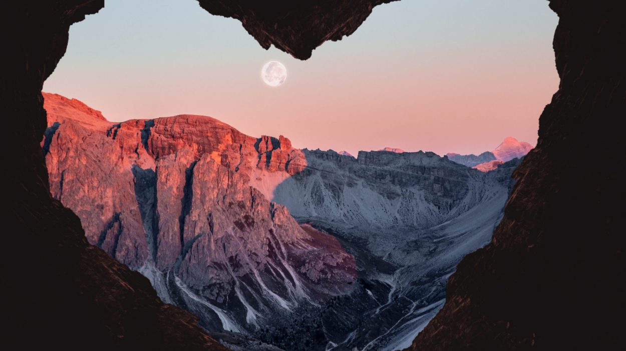 These Full Pink Moon Rituals Will Help You Love Others and