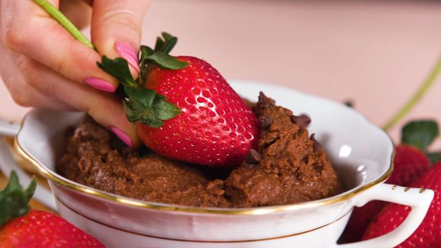 chocolate hummus