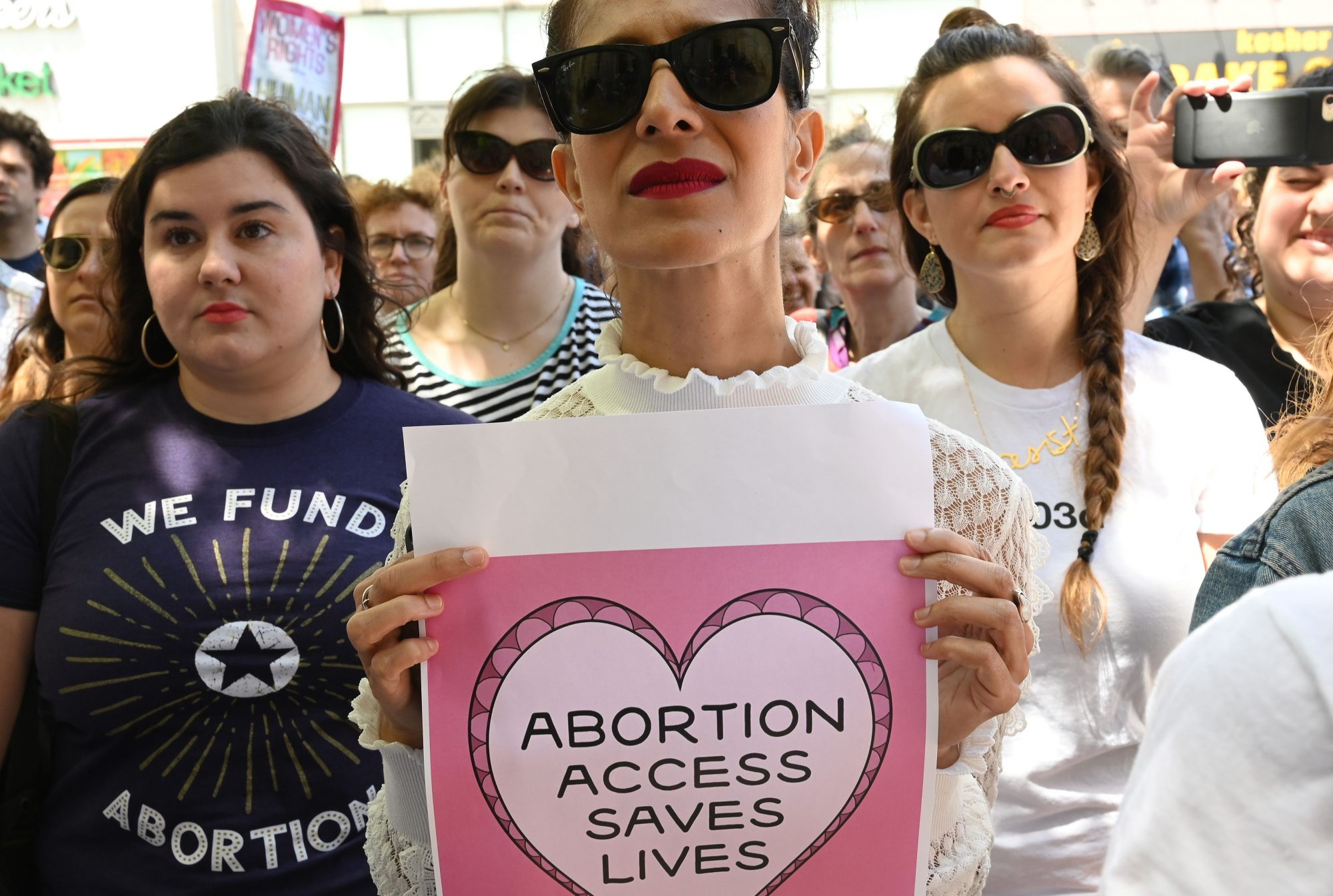 abortion-access-saves-lives.jpg