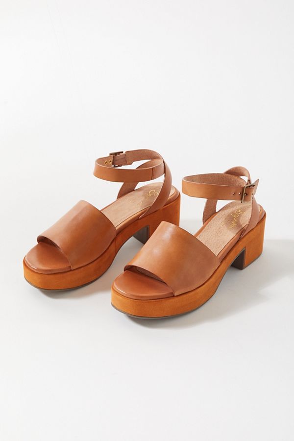 Seychelles 70s sandals