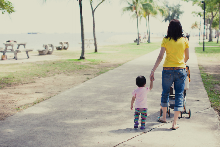 mom-stroller.jpg