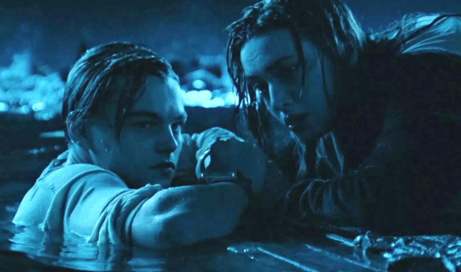 Leonardo DiCaprio on whether Jack could have fit on the door in Titanic