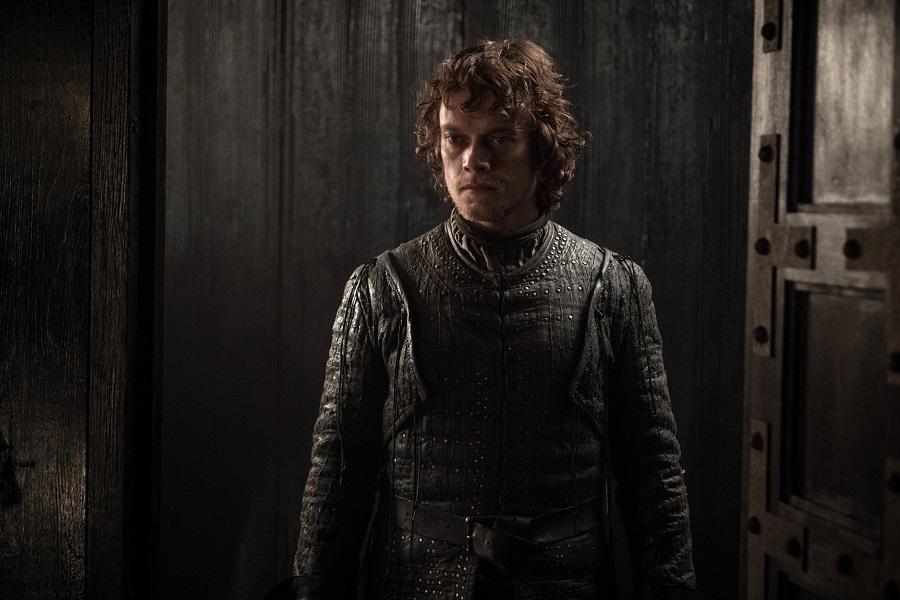 Game Of Thrones Showrunners Pranked Alfie Allen With A Fake Scripthellogiggles 