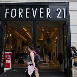 forever 21 store bankruptcy