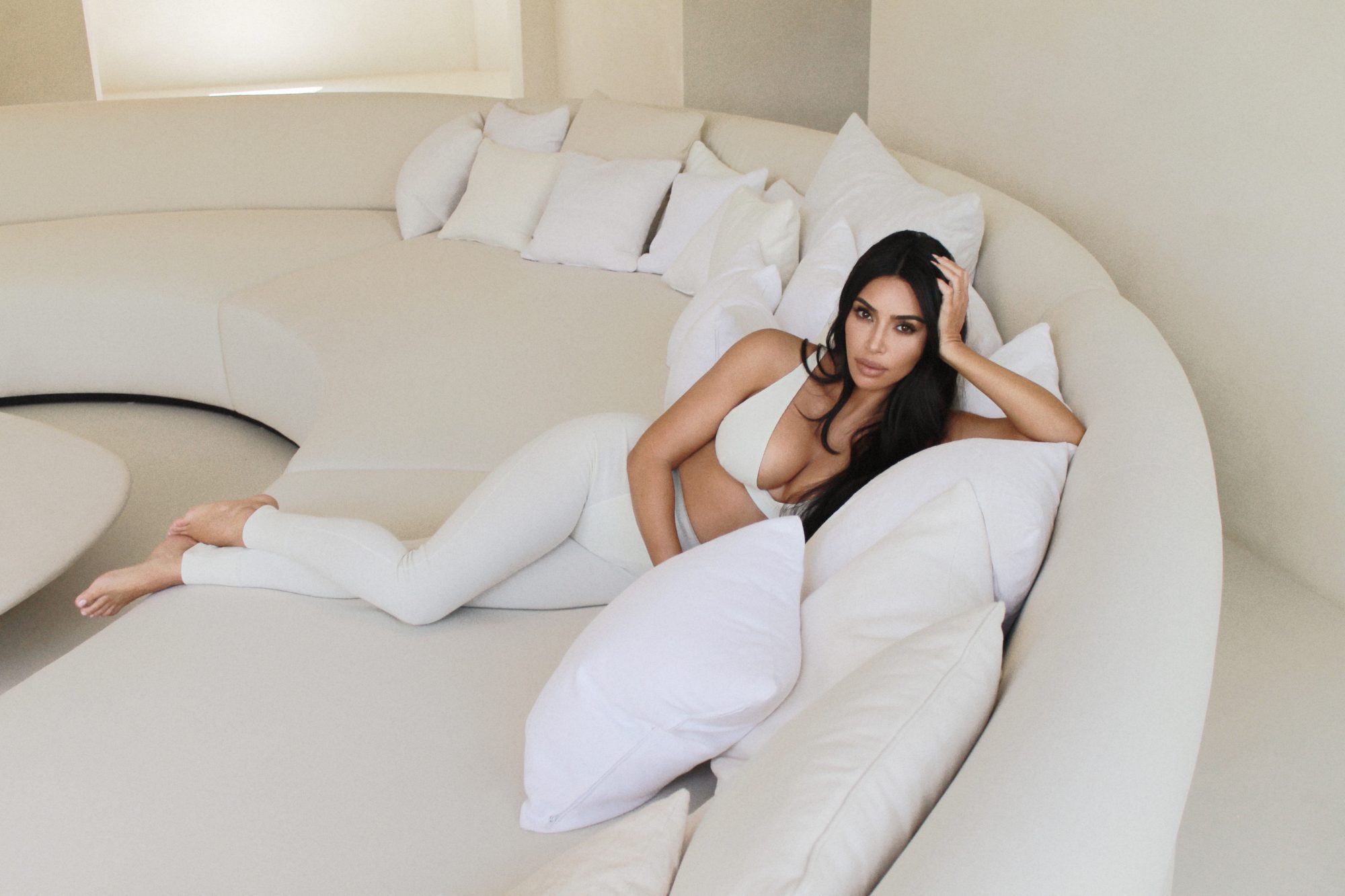 kim-kardashian-lounge.jpg