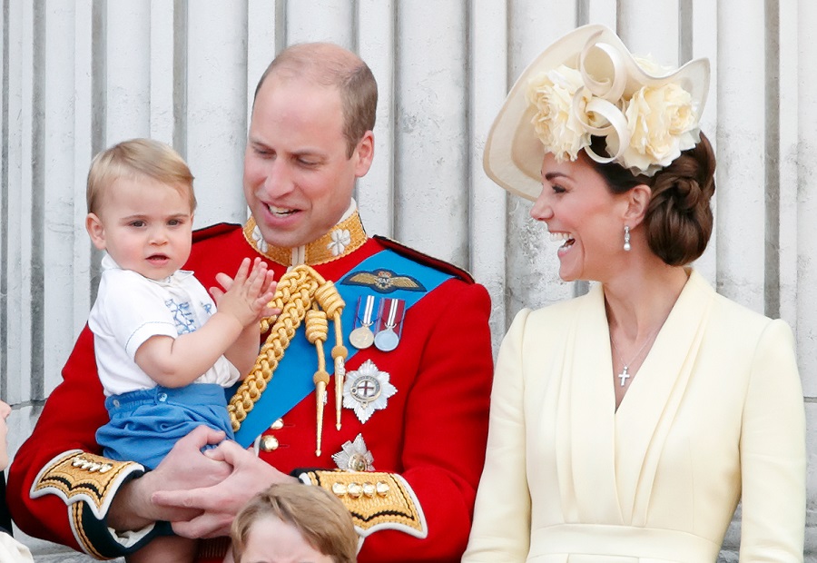 Prince William & Kate Middleton's 2019 Royal Christmas Card Has ...