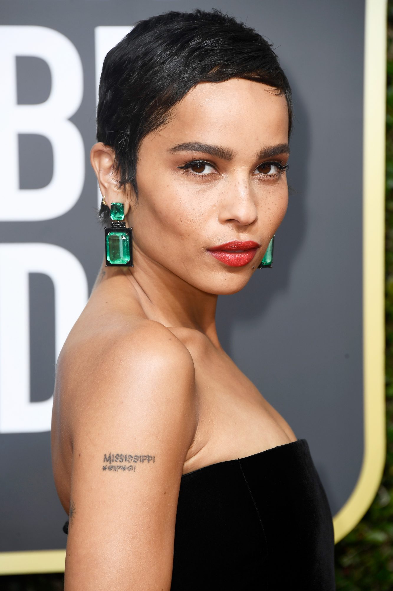 golden-globes-zoe-kravitz.jpg