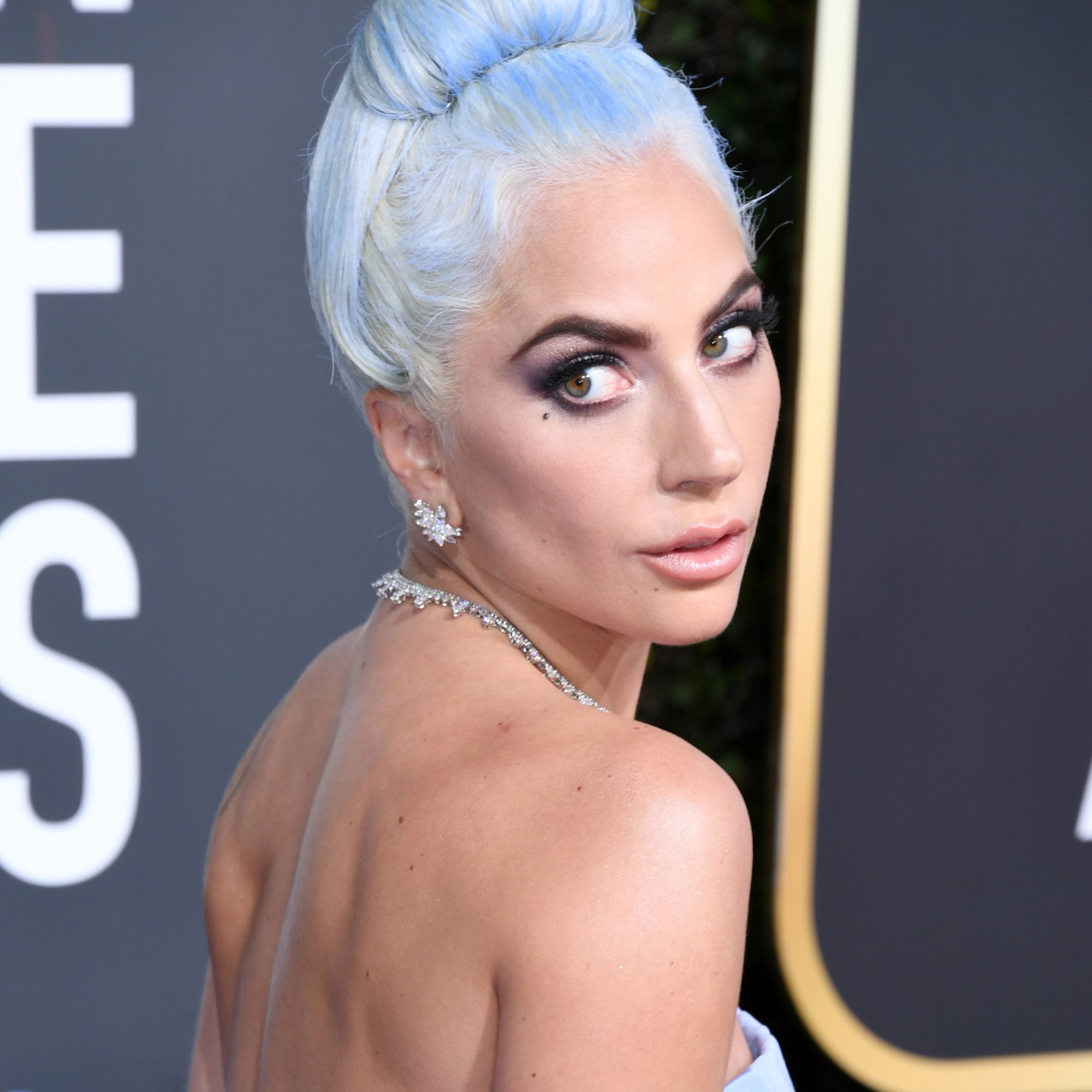 lady-gaga-golden-globes.jpg