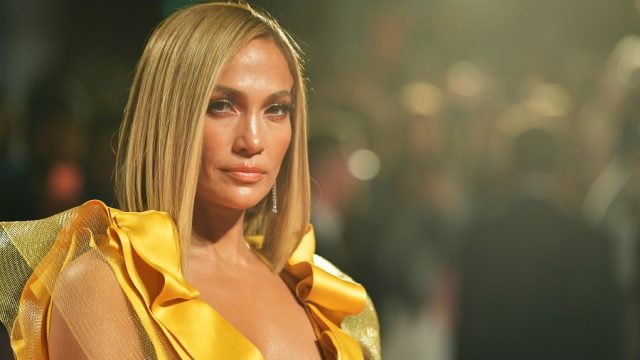 jennifer lopez at the hustlers premiere