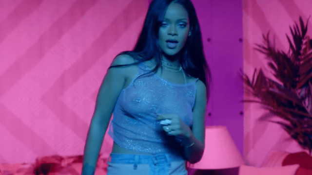 Rihanna-Grammys