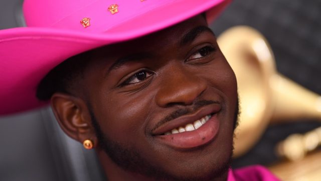 lil nas x pink suit grammys 2020 red carpet