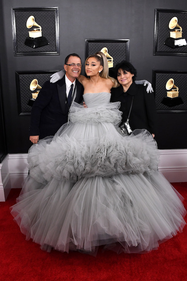 Ariana-Grande-Dad-Parents-Grammys-Red-Carpet.jpg