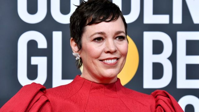olivia colman 2020 oscars red carpet blonde hair
