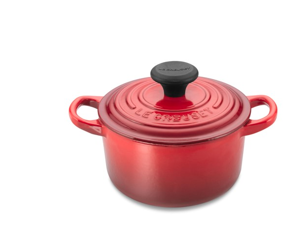 Le Creuset Dutch Oven Valentine's Day gift ideas