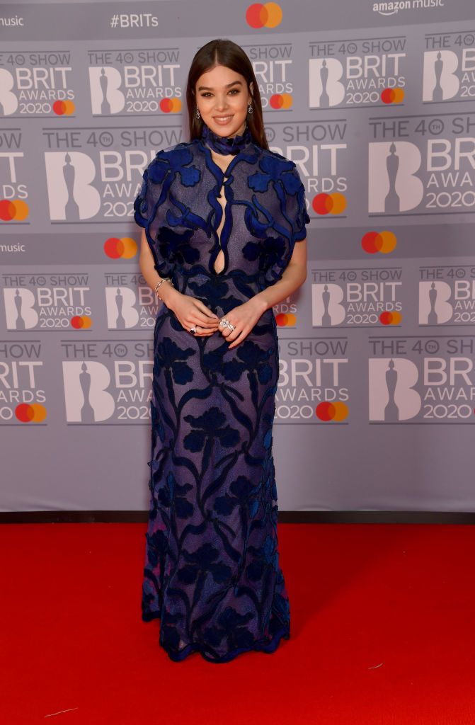 brit-awards-hailee-steinfeld.jpg