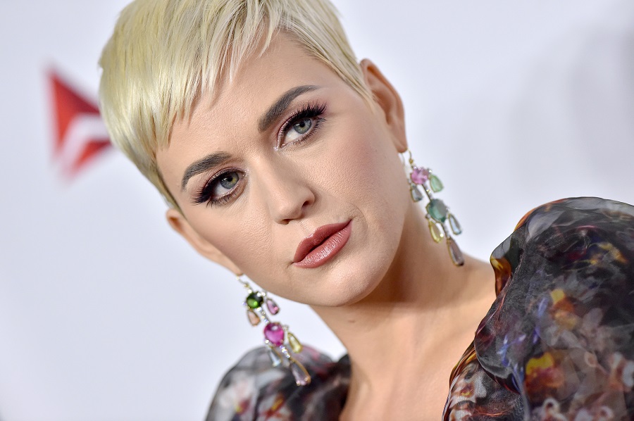 You Must See Katy Perry's Dramatic New Hair Change to Believe ...