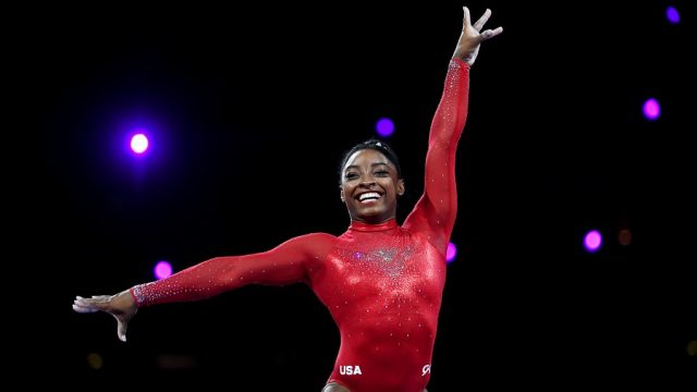 simone biles performing gymnastics