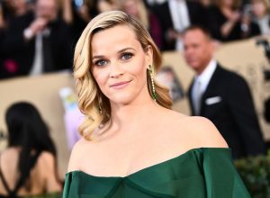 reese witherspoon at the SAG awards