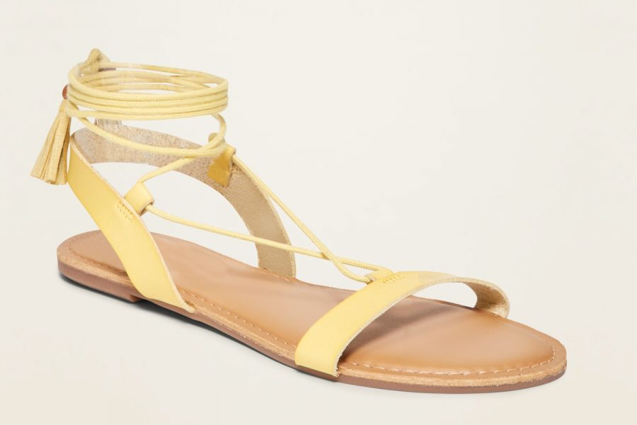 old-navy-strappy-sandals-e1590000871938.jpg