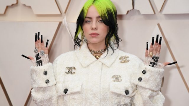 billie eilish at the 2020 Oscars red carpet
