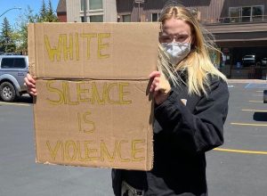 sophie turner protest black lives matter