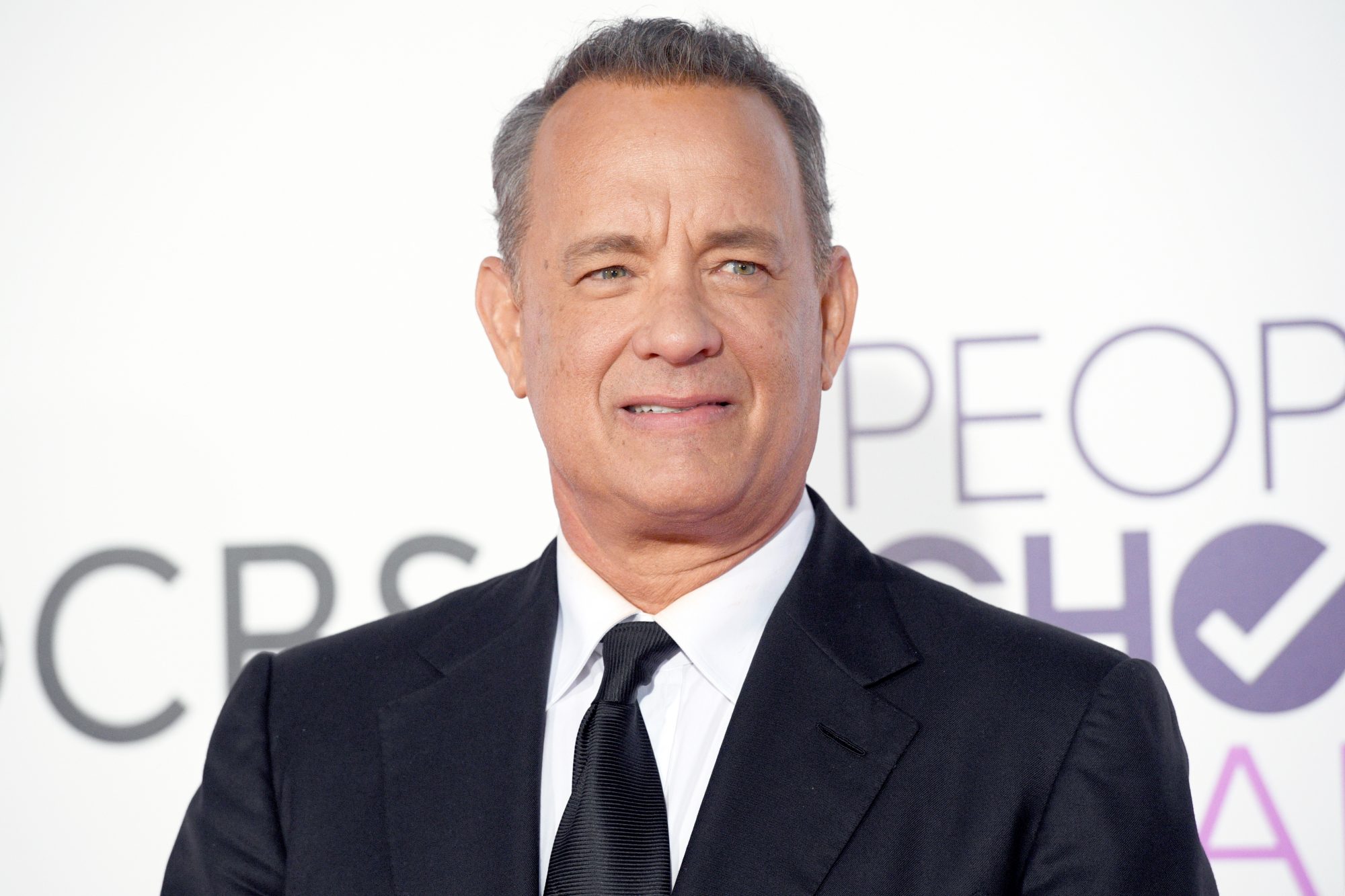 Coronavirus Survivor Tom Hanks Urges Everyone to Wear MasksHelloGiggles