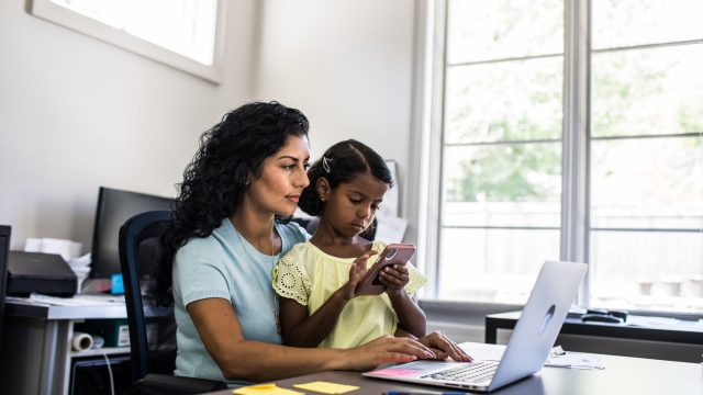 flexible schedule for working parents, flexible hours for working parents