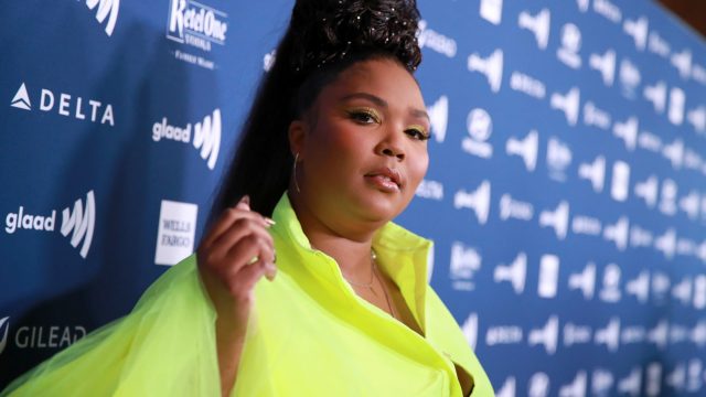 lizzo green hair