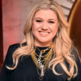 kelly clarkson daughter river rose