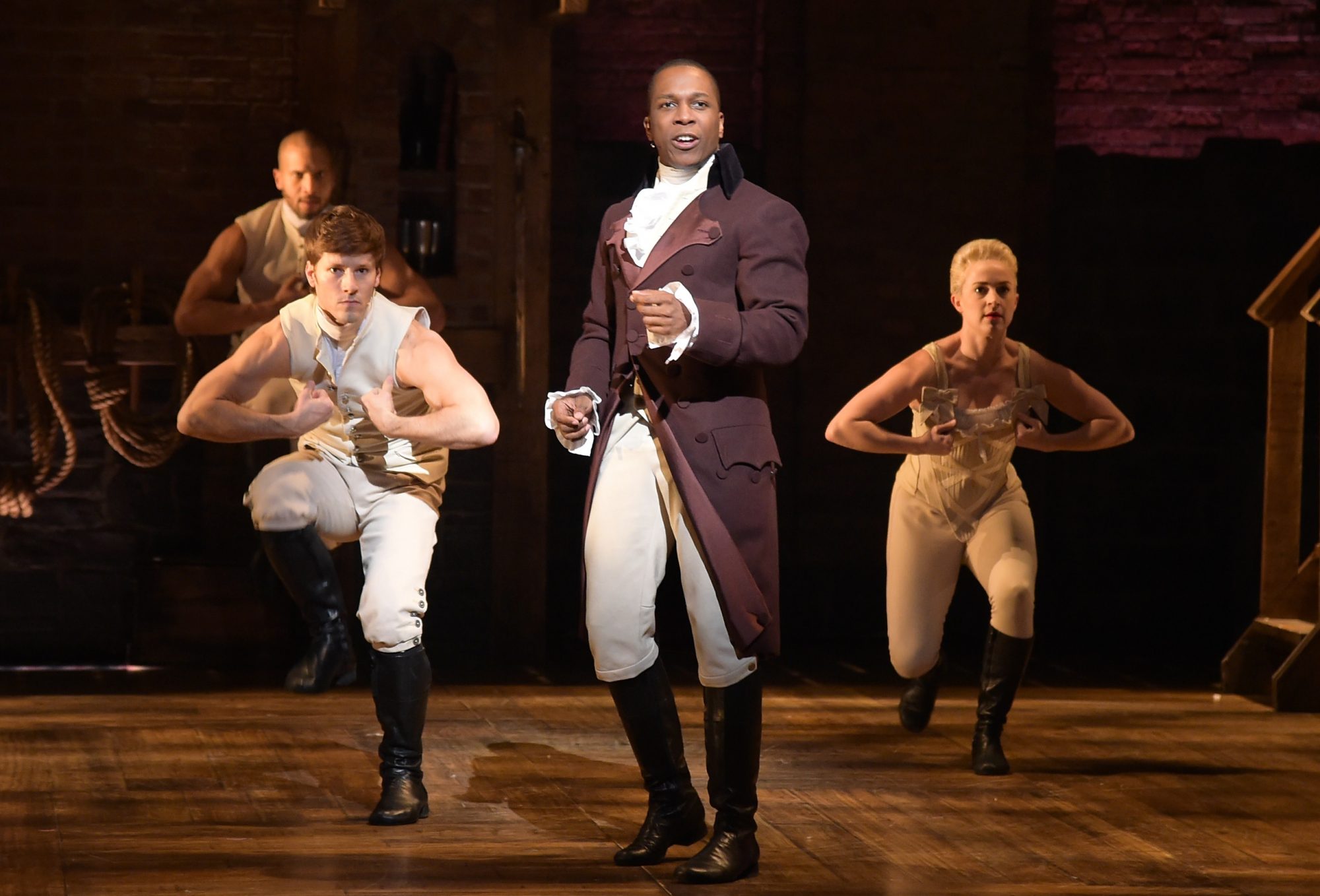 Hamilton musical best sale leslie odom jr