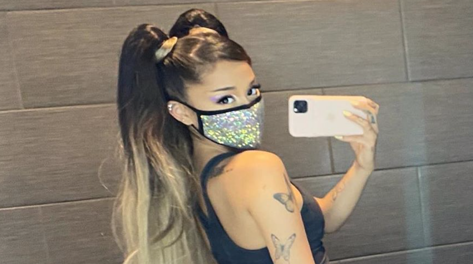 udsættelse mund overskud Ariana Grande Wore A Sparkly Face Mask—Shop LookalikesHelloGiggles