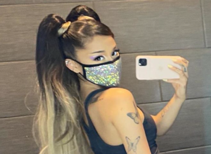 Ariana Grande sparkly face mask