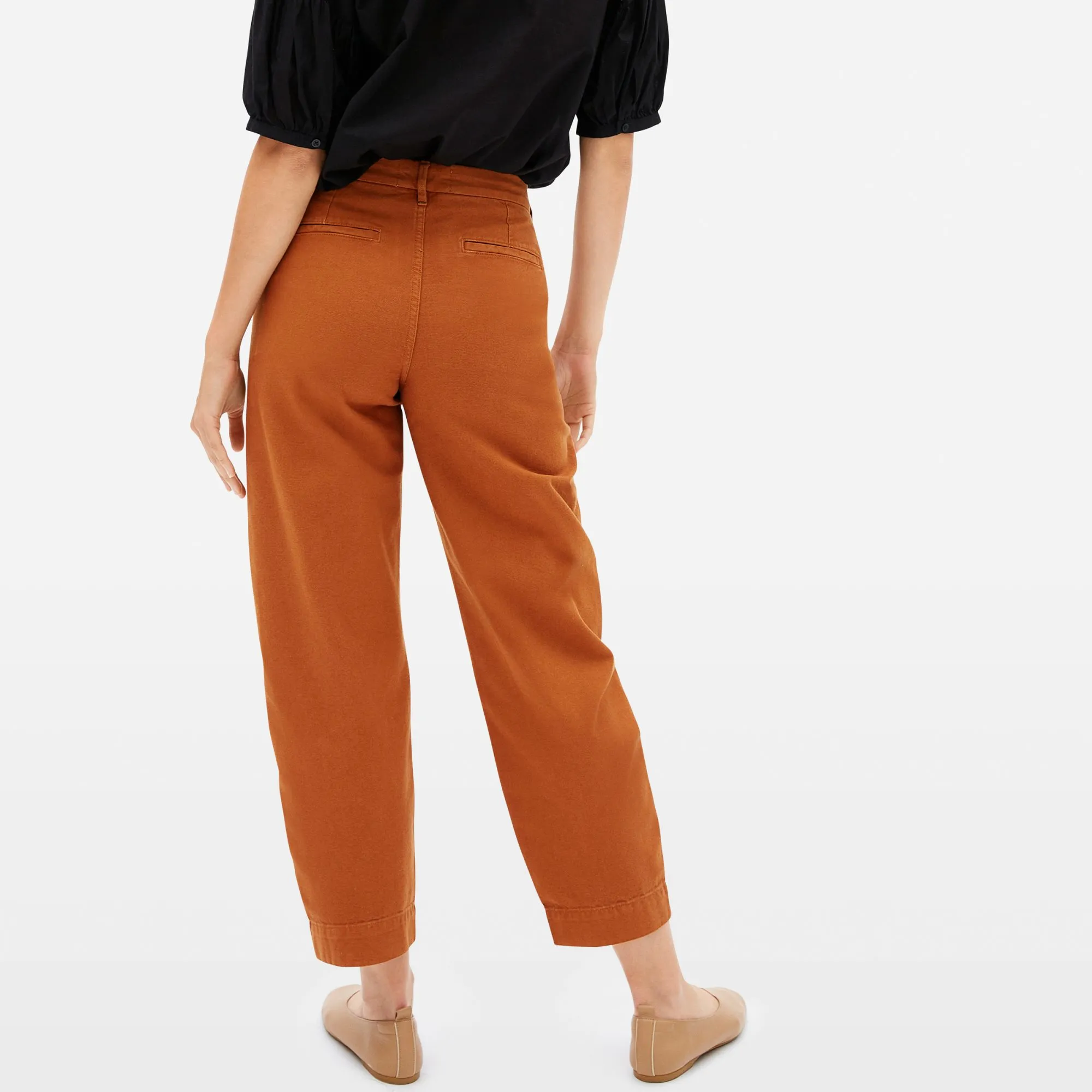 The Everlane Arc Pant Is The Perfect Fall TrouserHelloGiggles