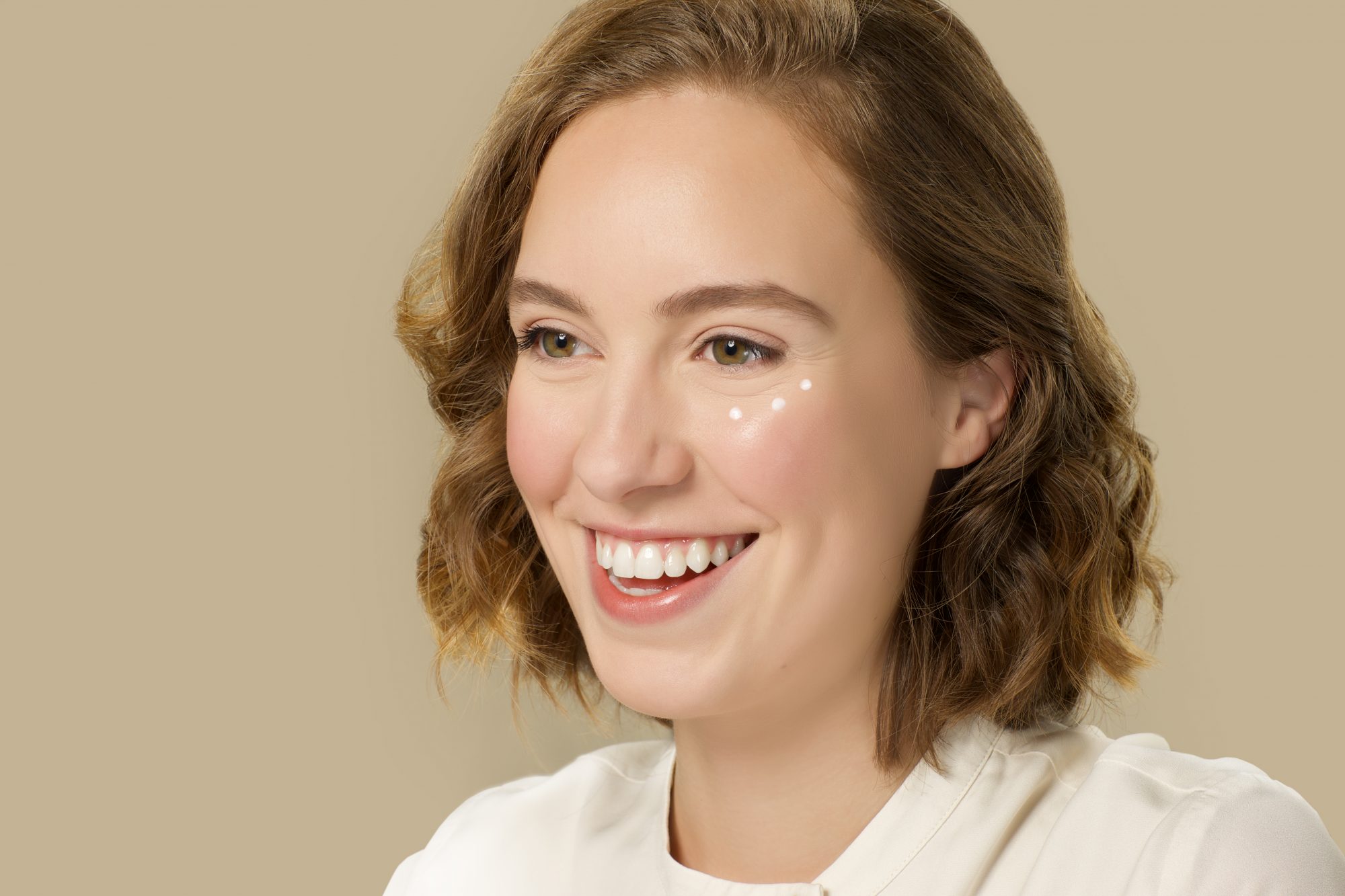 hellogiggles beauty crush awards 2020