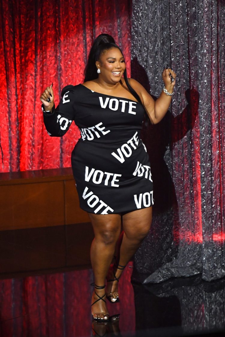 lizzo 2020 bbmas vote dress