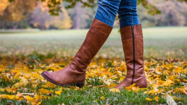 How To Stretch Leather Boots: Ways To Fix Snug BootsHelloGiggles