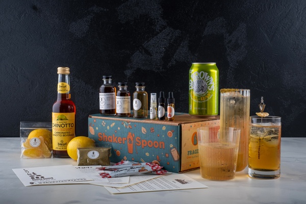 shaker and spoon cocktail box subscription