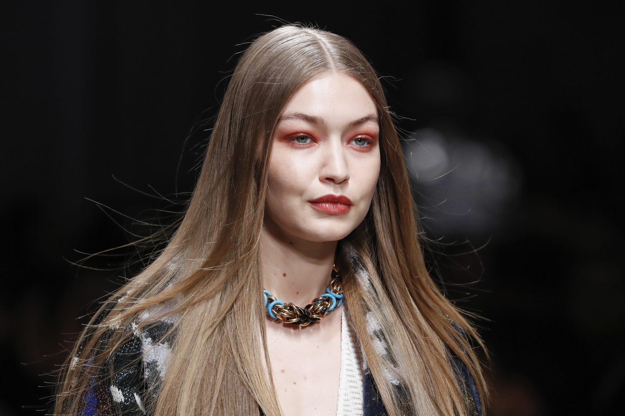 Gigi Hadid looks radiant as she goes fresh-faced while sharing another  glimpse of her baby girl