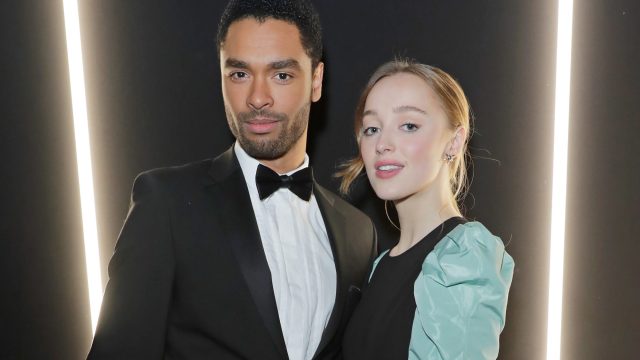Rege-Jean Page and Phoebe Dynevor