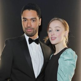 Rege-Jean Page and Phoebe Dynevor