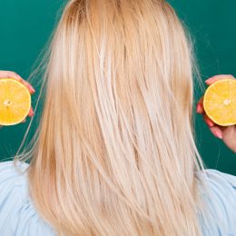 how to lighten hair naturally with lemon