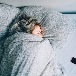 is hitting the snooze button bad for you?