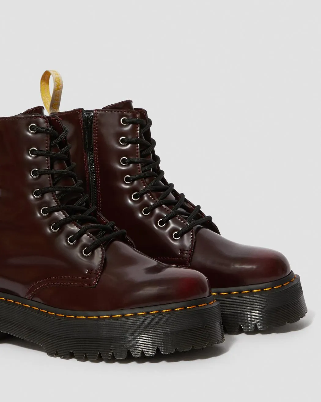 How to Style  Dr Martens Platform Boots 