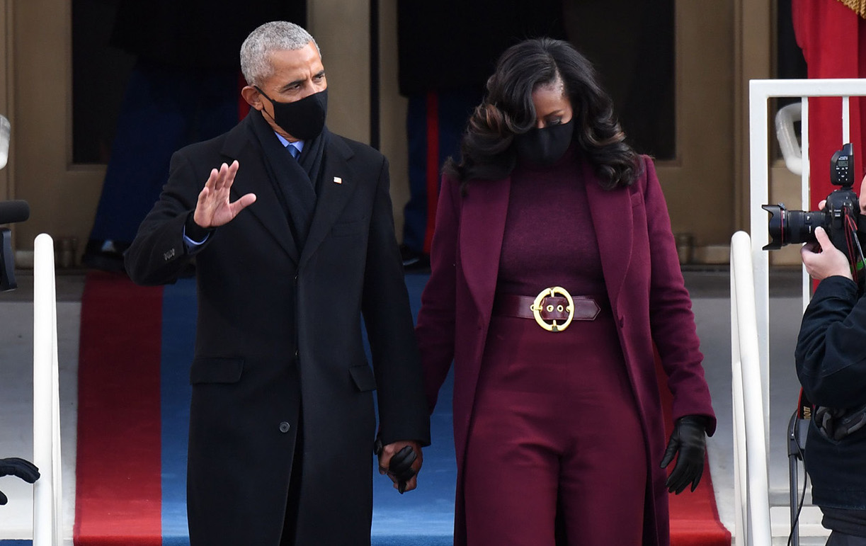 Were Obsessed With Barack Obamas Response to Michelles Inauguration Outfit HypeHelloGiggles