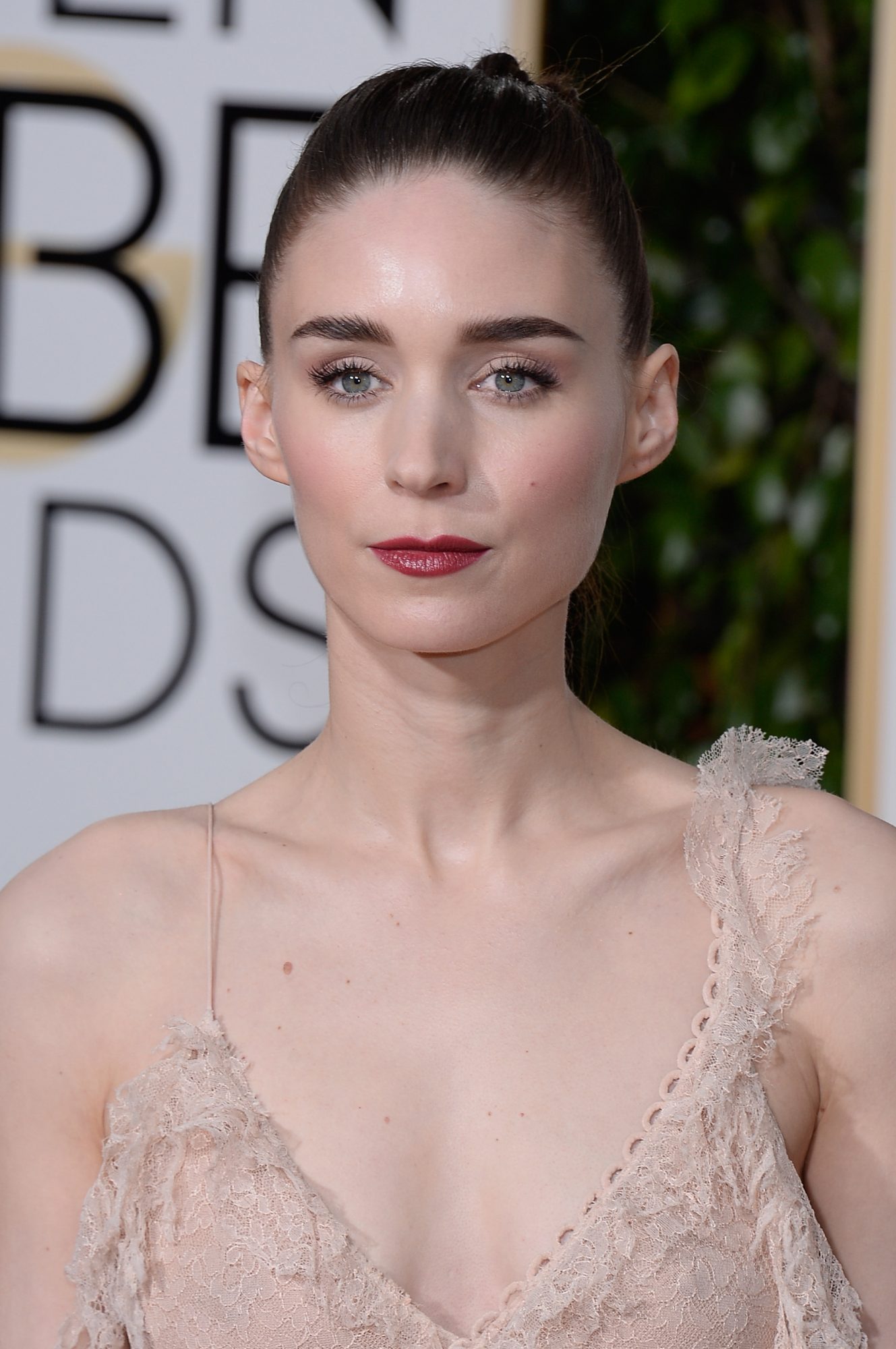 golden globes best hairstyles