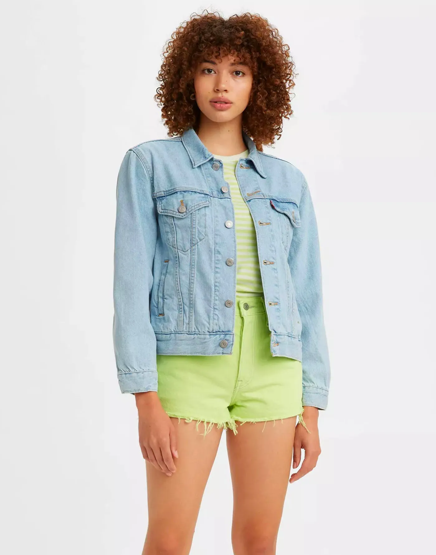 70+ Stylish Outfits With A Jean Jacket x Every Season  Blue jean jacket  outfits, Denim jacket outfit, Jacket outfit women