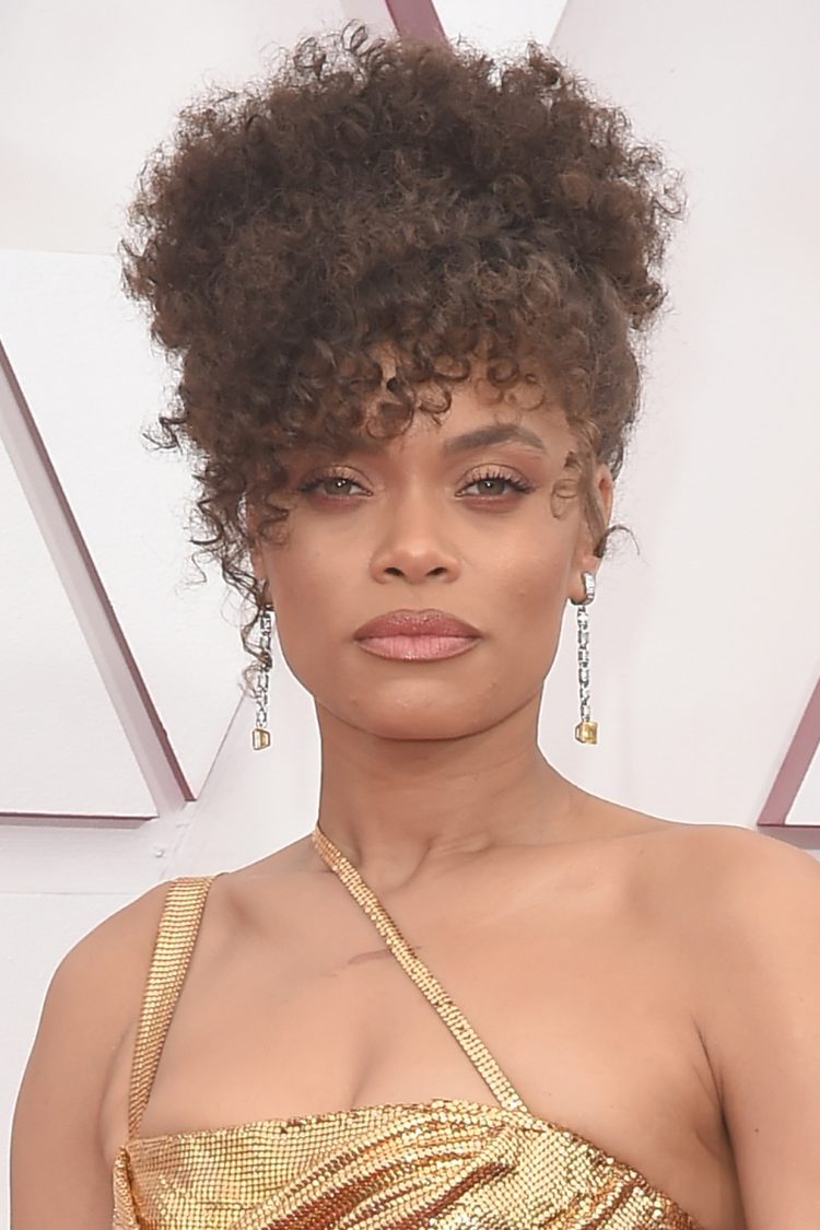 The Best Hair and Makeup Looks at the 2021 Oscars — See Photos