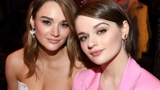 Hunter King and Joey King