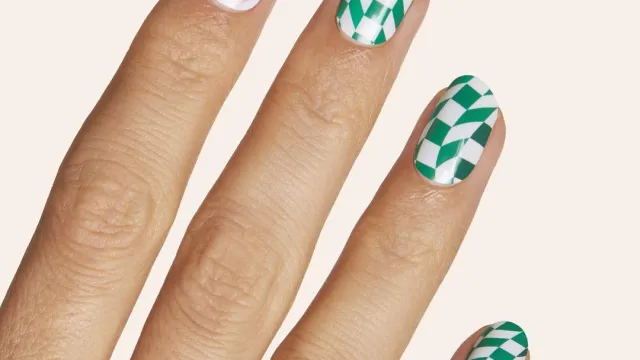 manime nails