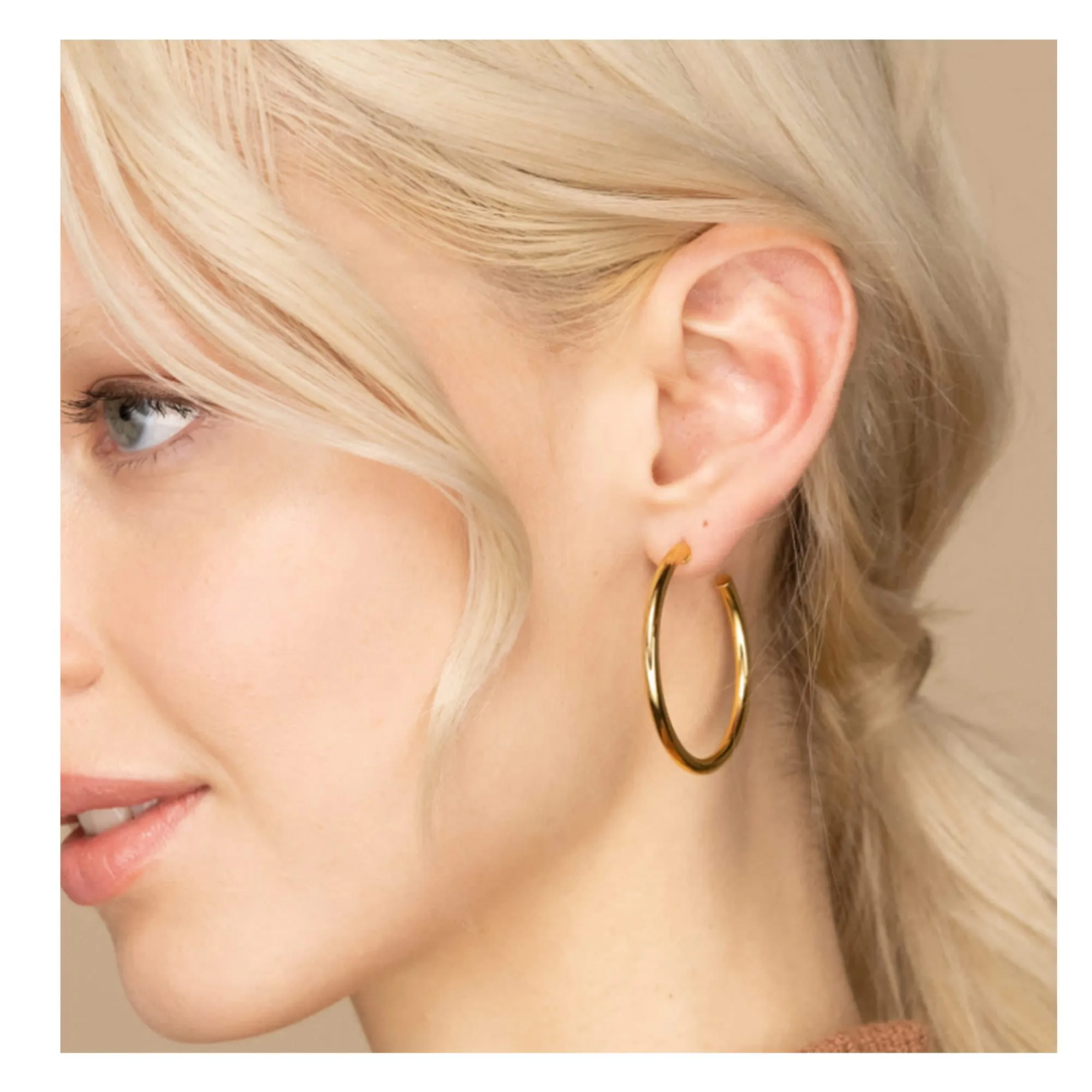 mejuri-gold-earrings